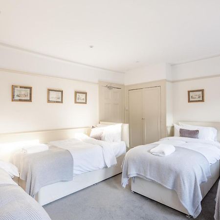 City Centre Stunning House-Roman Baths - 3Min Walk - 4 Bedrooms Buitenkant foto
