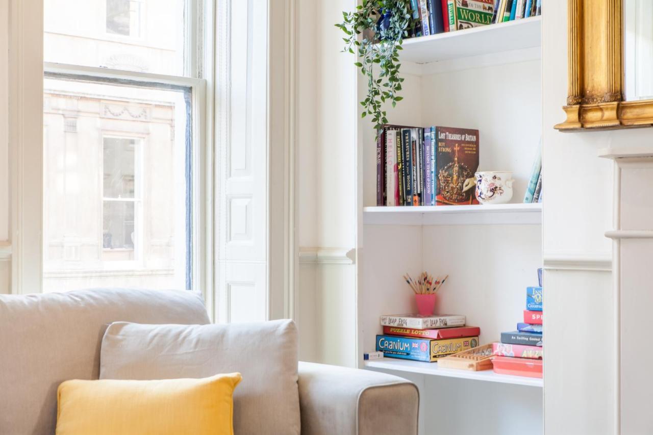 City Centre Stunning House-Roman Baths - 3Min Walk - 4 Bedrooms Buitenkant foto