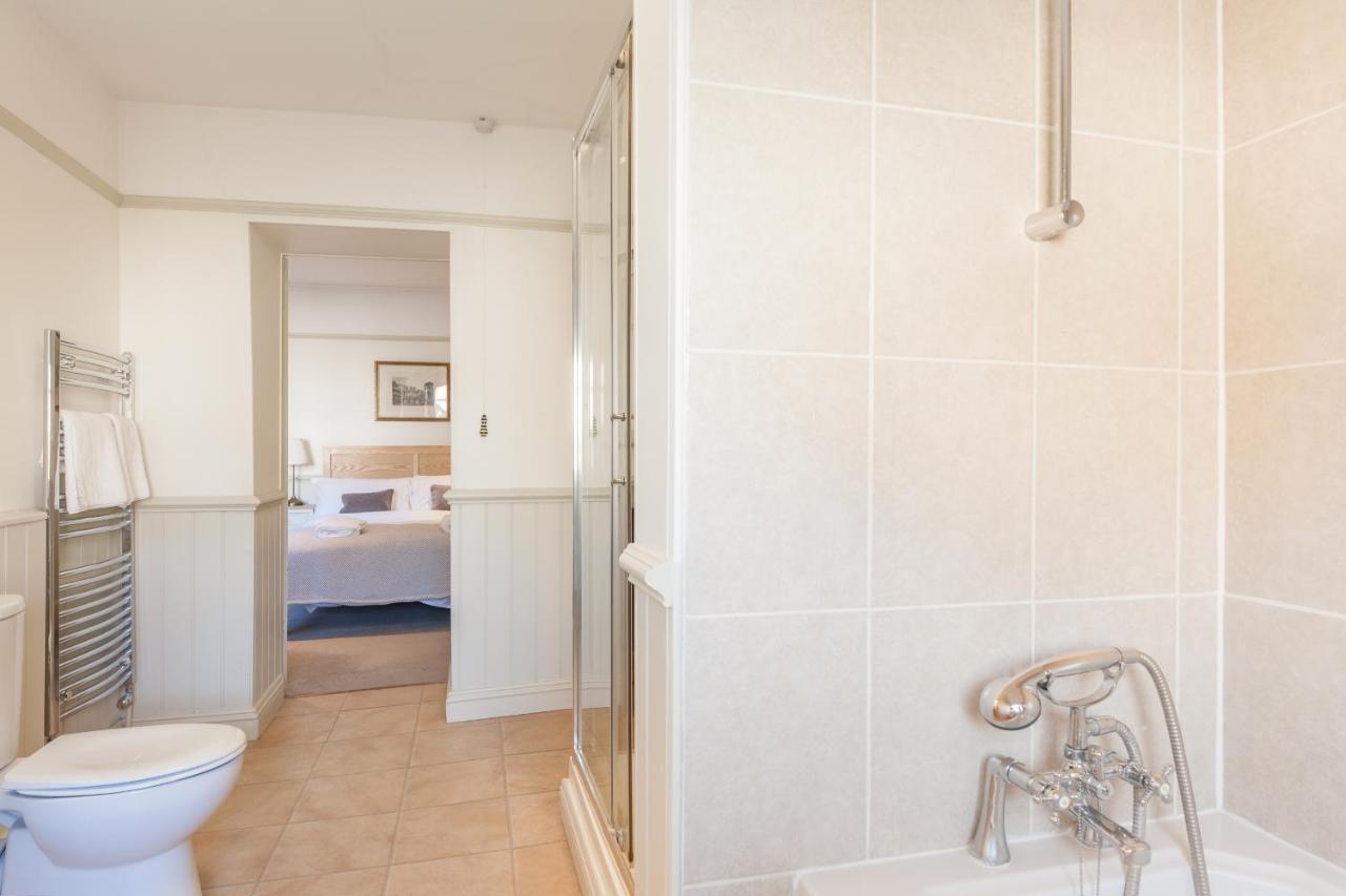 City Centre Stunning House-Roman Baths - 3Min Walk - 4 Bedrooms Buitenkant foto